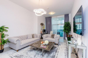 VayK - Modern 2BD in the Marina near Beach